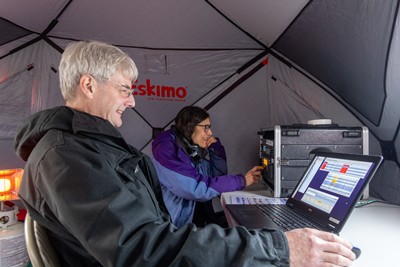 KC3MJV operating, KC3MIX logging on 20 meters